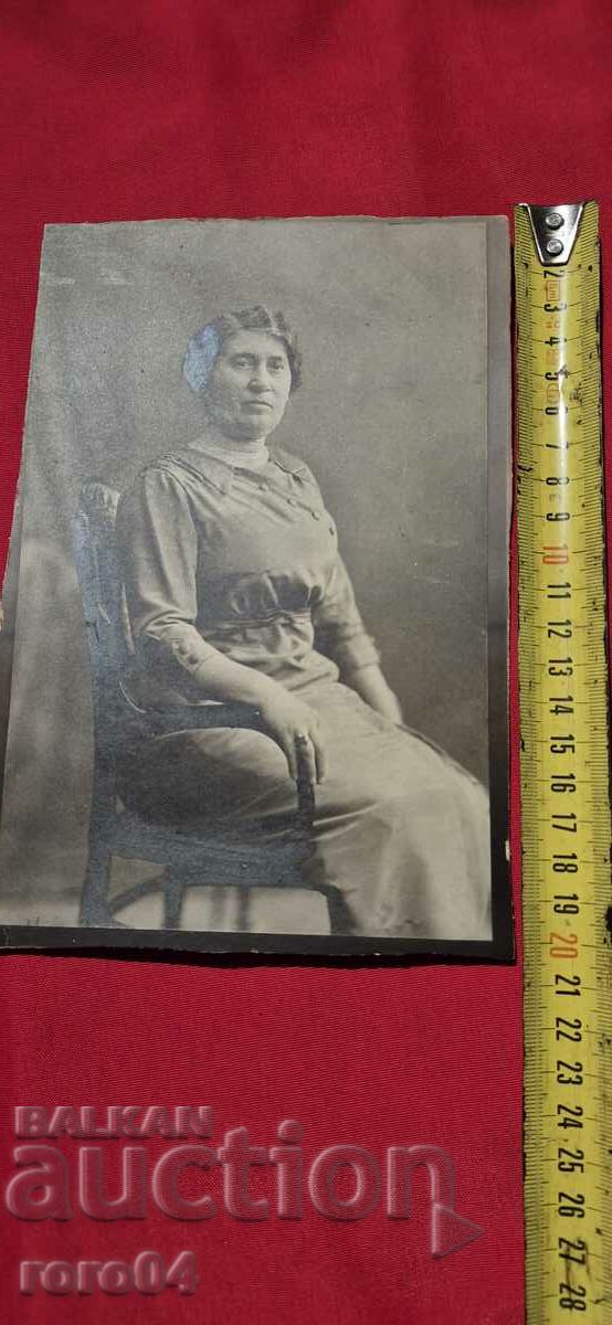 Delivery of OLD PHOTO - CARDBOARD Delivery of OLD PHOTO - CARDBOARD