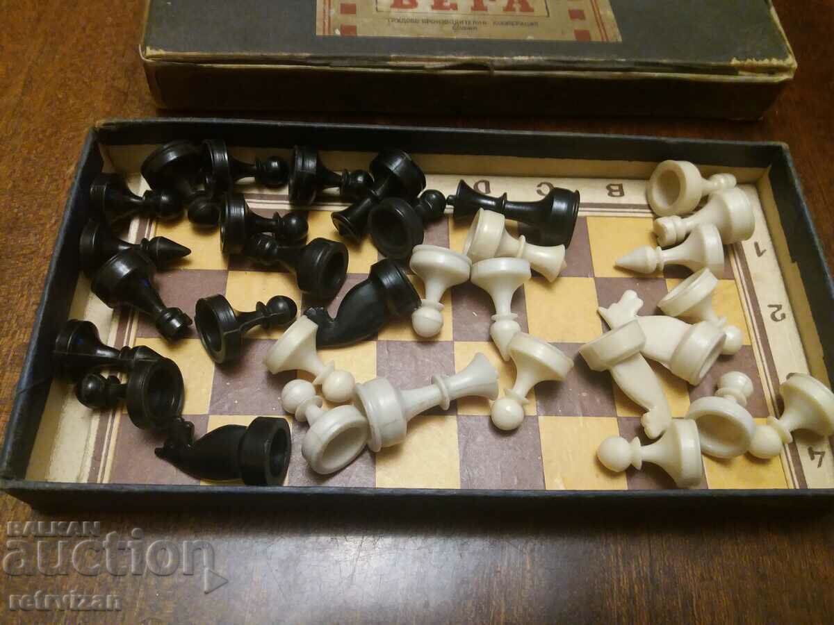 Шах Вега-3 с цена 15.00 лв. | € 7.67 Шах Вега-3 с цена 15.00 лв. | € 7.67