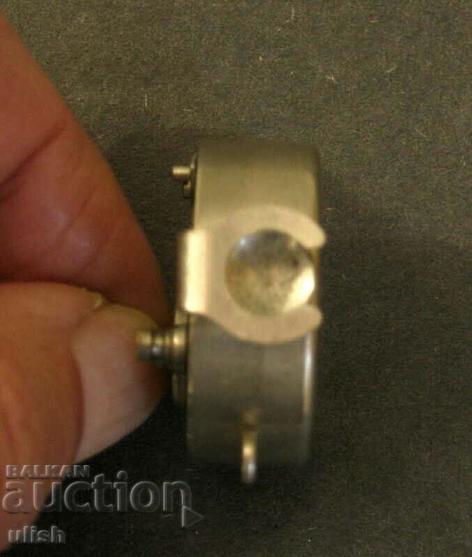 Old selfie camera camera Photoclip with price 50.00 BGN | € 25.56 Old selfie camera camera Photoclip with price 50.00 BGN | € 25.56