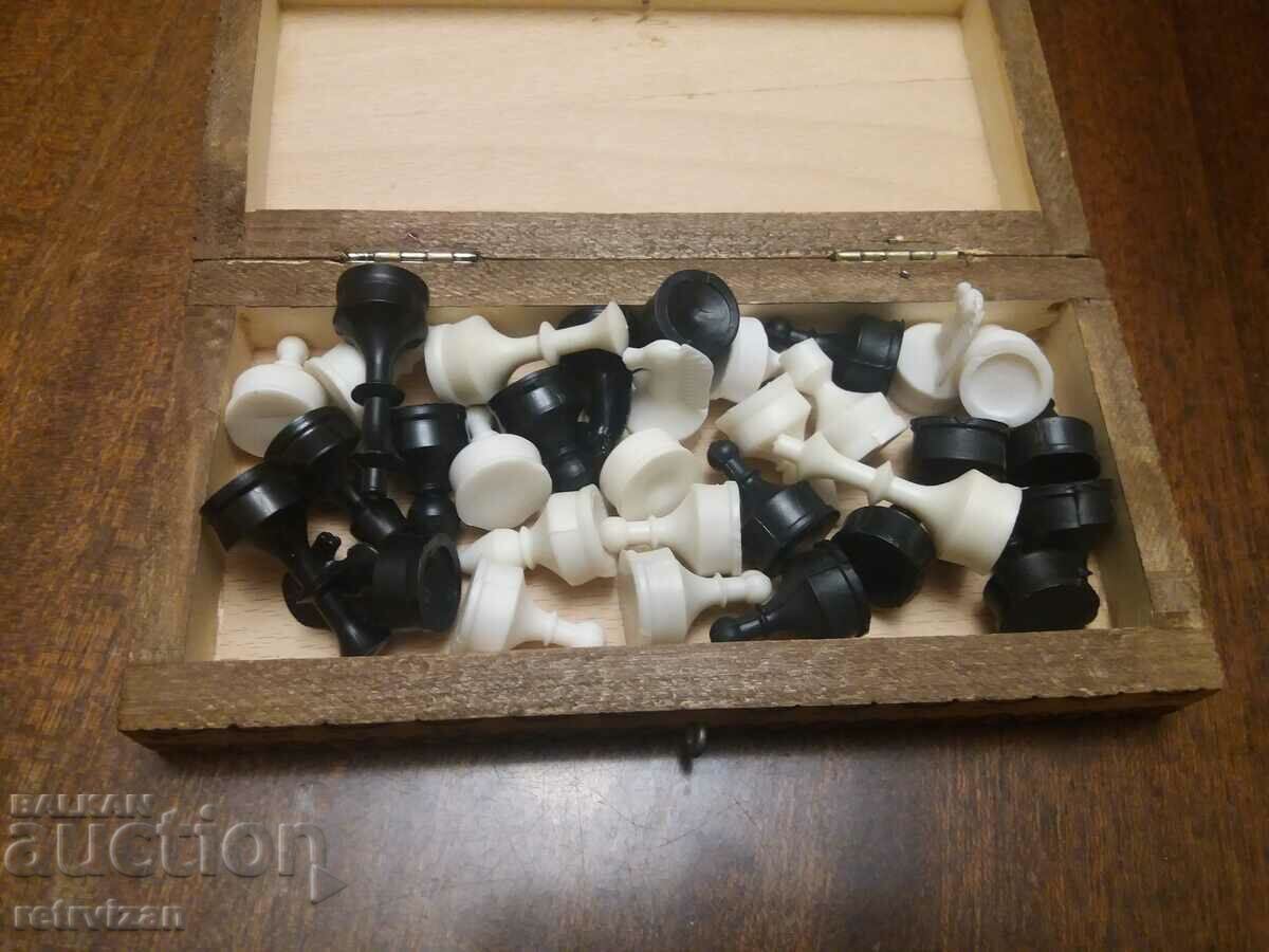 Chess -8 with price 15.00 BGN | € 7.67 Chess -8 with price 15.00 BGN | € 7.67