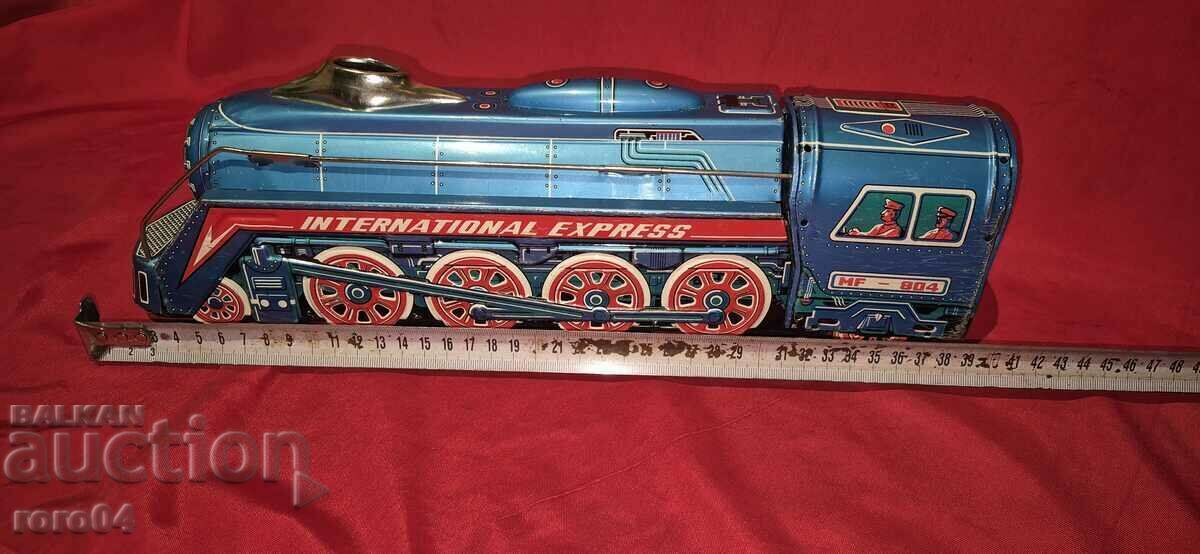 Auction BIG OLD SHEET METAL TRAIN Auction BIG OLD SHEET METAL TRAIN