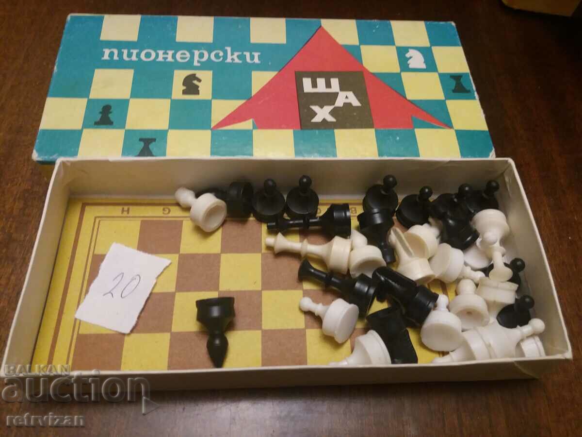 Delivery of Pioneer Chess -20