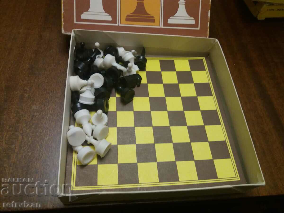 Шах -27 с цена 10.00 лв. | € 5.11 Шах -27 с цена 10.00 лв. | € 5.11