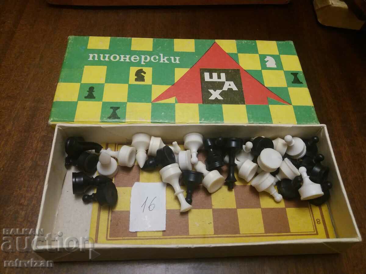Auction Pioneer Chess -16 Auction Pioneer Chess -16