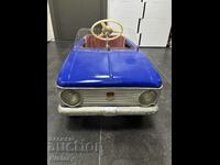 Children's car with pedals Moskvich