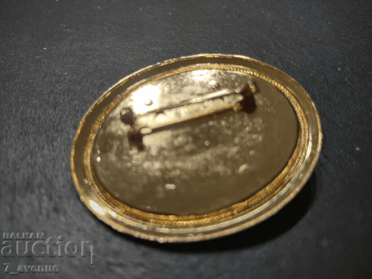 Καρφίτσα, πολύ θεαματική, 13/12/24 - 5 Καρφίτσα, πολύ θεαματική, 13/12/24 - 5