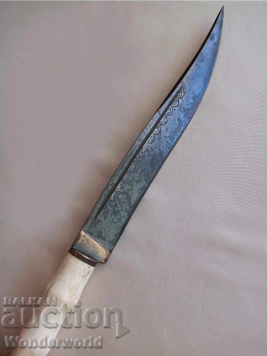 Old Bulgarian forged knife "akkulak" with decorations by the master with price 180.00 BGN | € 92.03 Old Bulgarian forged knife "akkulak" with decorations by the master with price 180.00 BGN | € 92.03