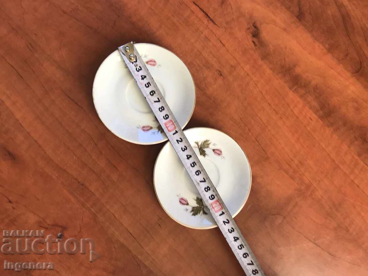 Auction PORCELAIN PLATE SAUCERS 2 PCS. Auction PORCELAIN PLATE SAUCERS 2 PCS.