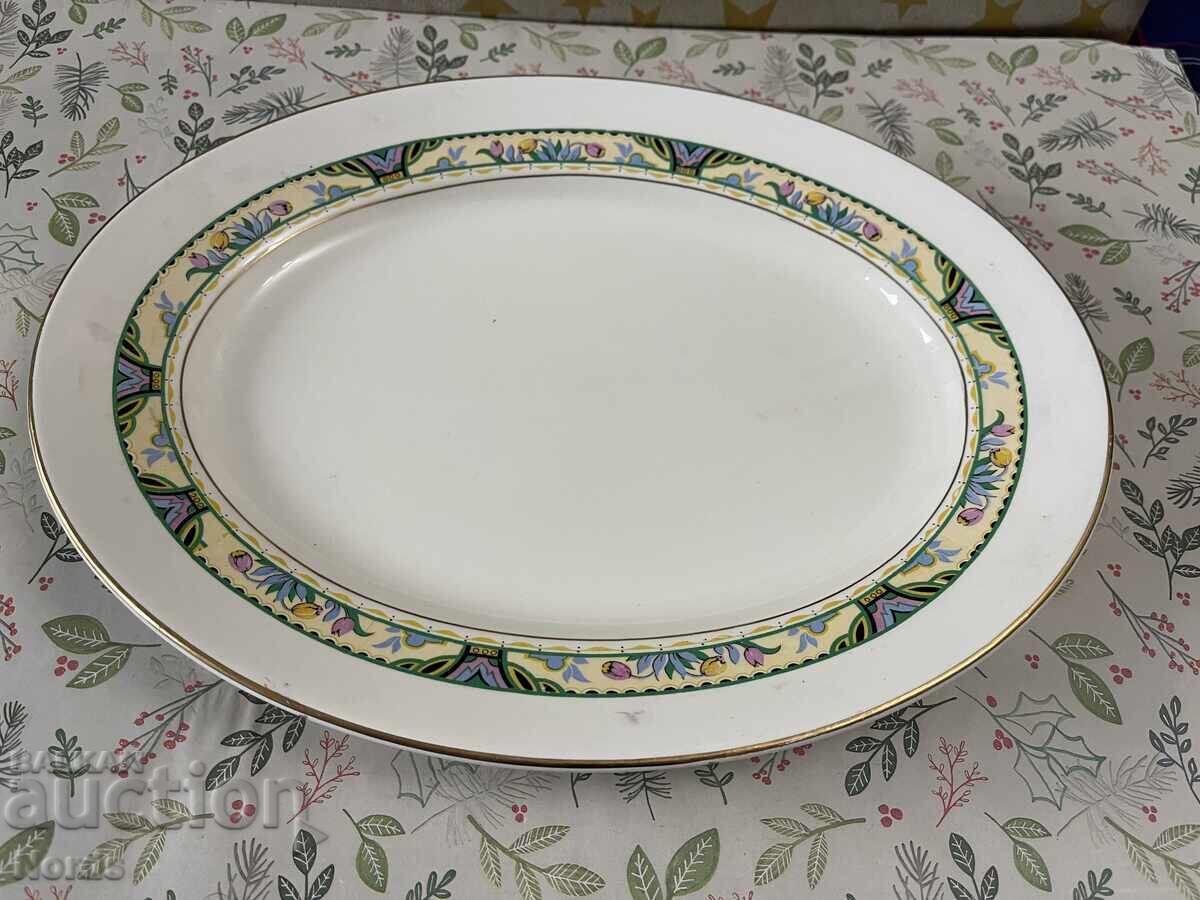 Porcelain plate with markings