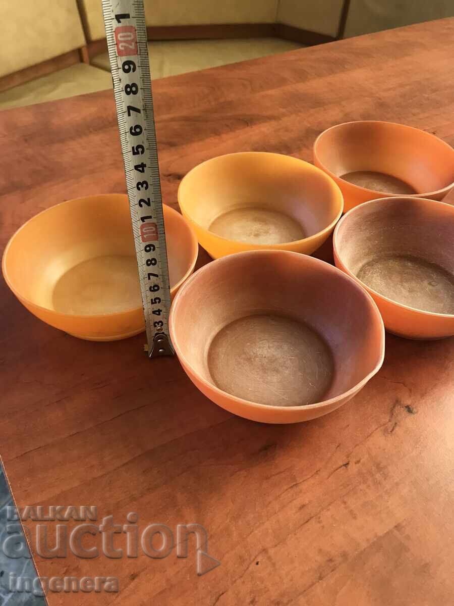 PLASTIC PAN, CUTLERY, EARLY SOC, MARKINGS - 6PCS with price 9.00 BGN | € 4.60 PLASTIC PAN, CUTLERY, EARLY SOC, MARKINGS - 6PCS with price 9.00 BGN | € 4.60