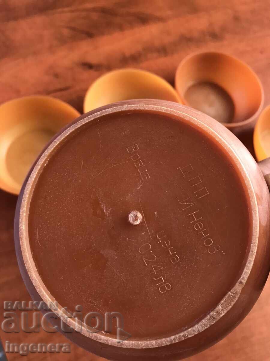 Auction PLASTIC PAN, CUTLERY, EARLY SOC, MARKINGS - 6PCS Auction PLASTIC PAN, CUTLERY, EARLY SOC, MARKINGS - 6PCS