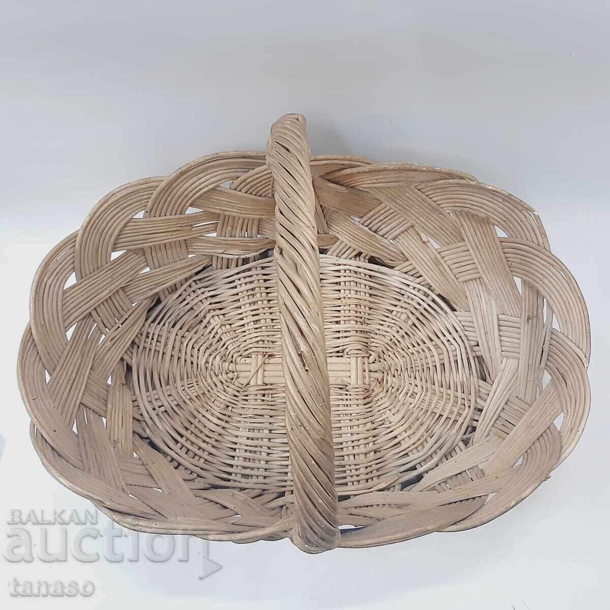 Auction Picnic basket(11.1) Auction Picnic basket(11.1)