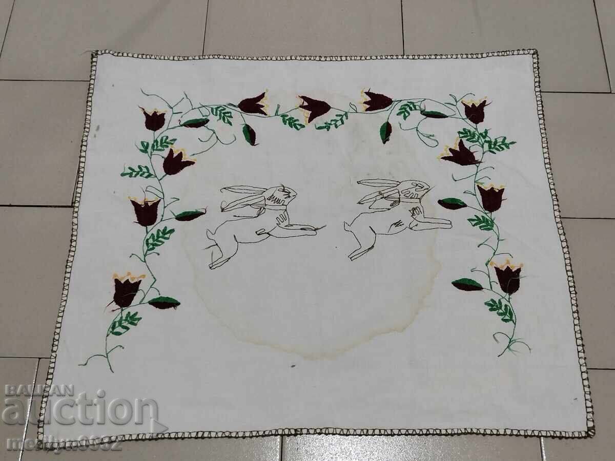 Delivery of Hand-embroidered carpet costume interior item from the 1940s Delivery of Hand-embroidered carpet costume interior item from the 1940s