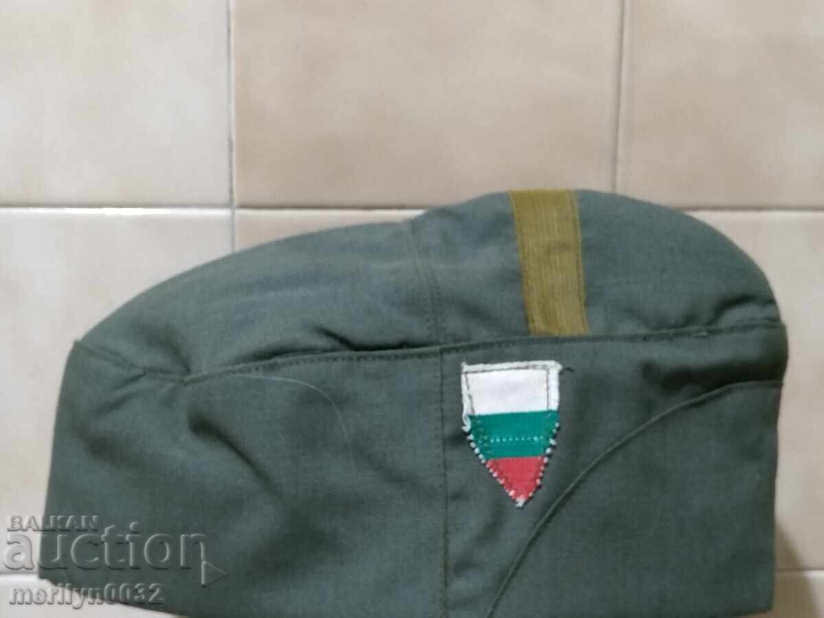 Licitație Căciulă de vară de ofițer de armată Licitație Căciulă de vară de ofițer de armată