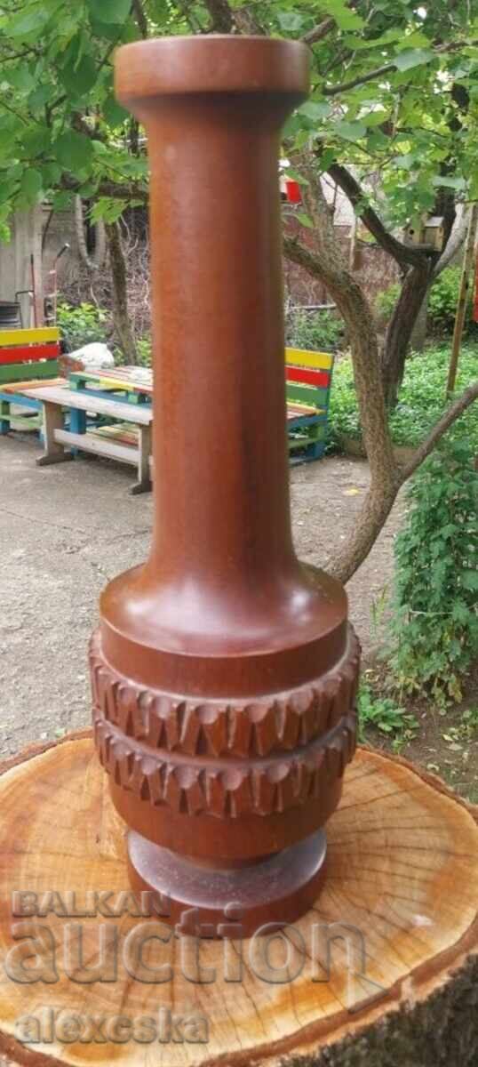 Old wooden vase with price 30.00 BGN | € 15.34 Old wooden vase with price 30.00 BGN | € 15.34