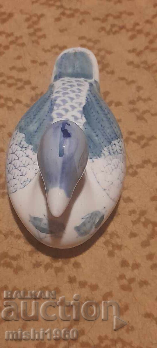 Porcelain figure with price 10.00 BGN | € 5.11