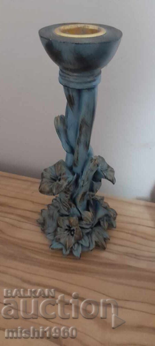 A beautiful candle holder with price 7.00 BGN | € 3.58 A beautiful candle holder with price 7.00 BGN | € 3.58