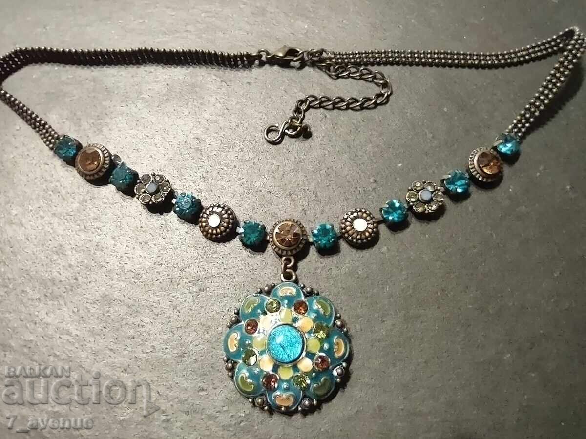 Necklace, necklace, jewelry, type Michal Negrin, 14.12.2024 with price 99.00 BGN | € 50.62 Necklace, necklace, jewelry, type Michal Negrin, 14.12.2024 with price 99.00 BGN | € 50.62