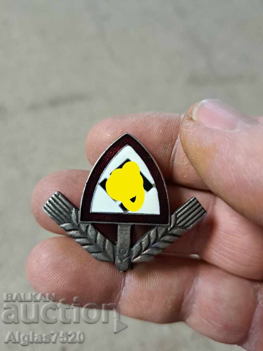 Silver-plated Wehrmacht badge with swastika with price 65.00 BGN | € 33.23 Silver-plated Wehrmacht badge with swastika with price 65.00 BGN | € 33.23