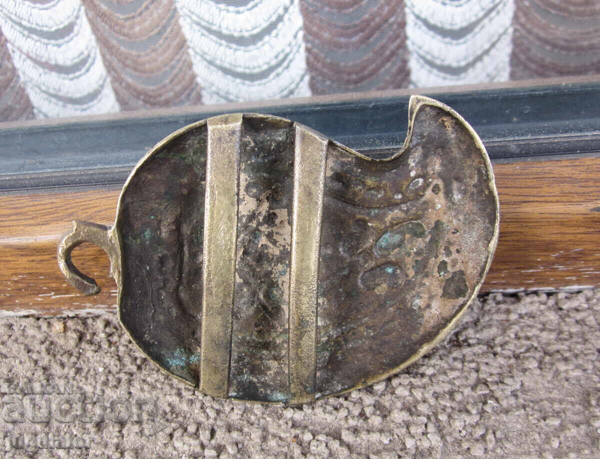 Delivery of antique Bulgarian Renaissance bronze half of the buckle Delivery of antique Bulgarian Renaissance bronze half of the buckle