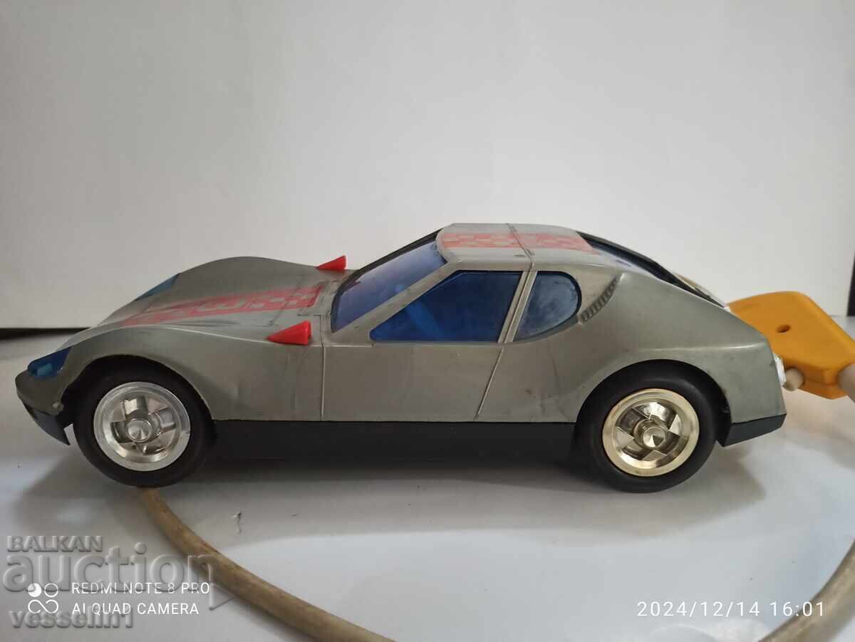 Παλιό ρωσικό καρότσι Norma αυτοκινήτου με τηλεχειριστήριο Norma με τιμή 38.00 BGN | € 19.43