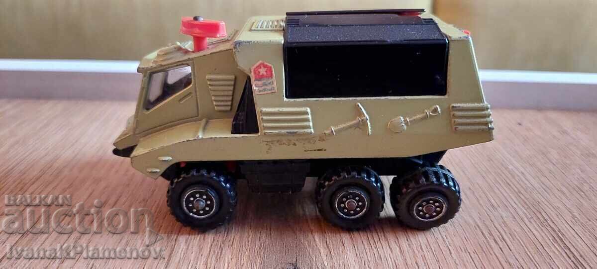 Licitație Cărucior metalic pentru colecționari