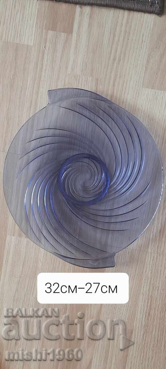A beautiful glass plate with price € 4.00 | 7.82 BGN