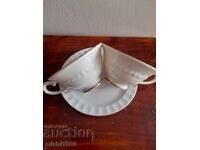 Комплект две чашки и чинийка