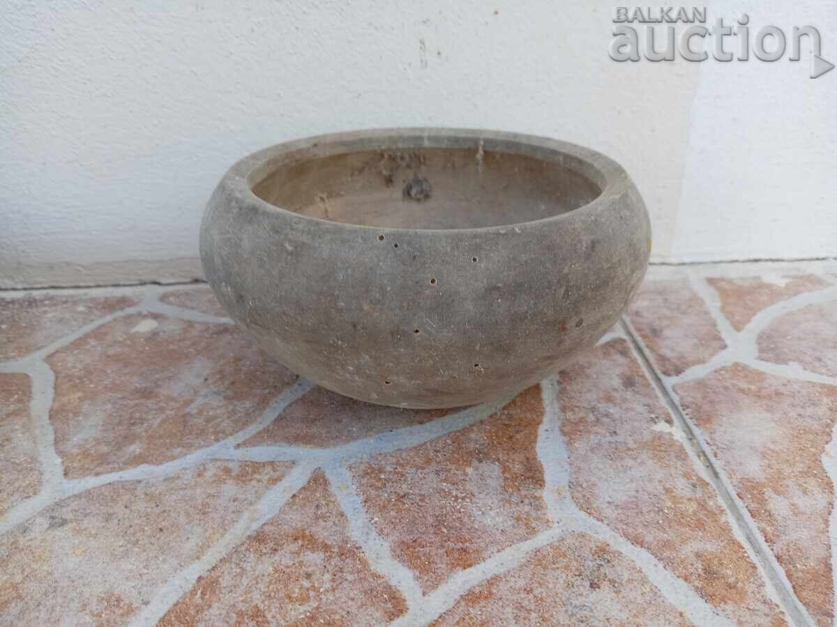 Auction antique wooden bowl kopanka Auction antique wooden bowl kopanka