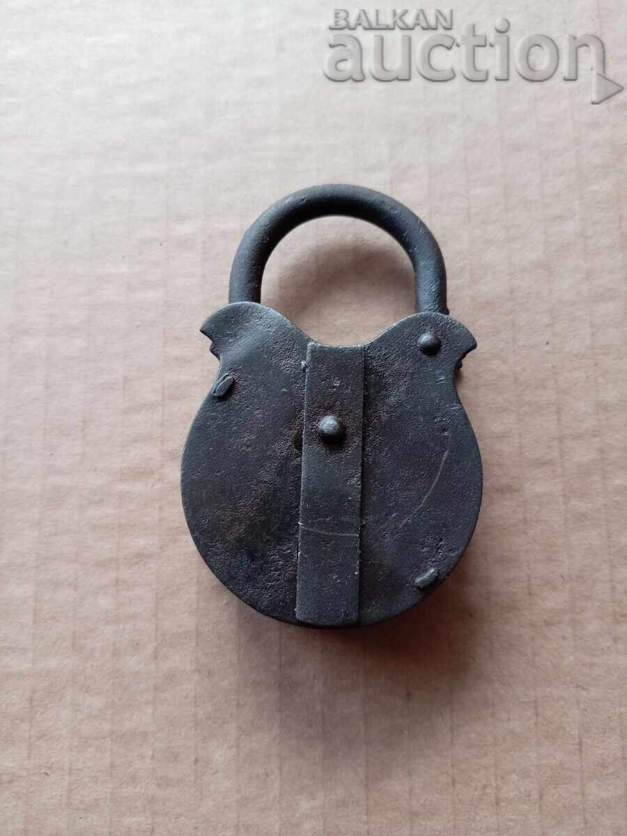 antique padlock with price 21.00 BGN | € 10.74