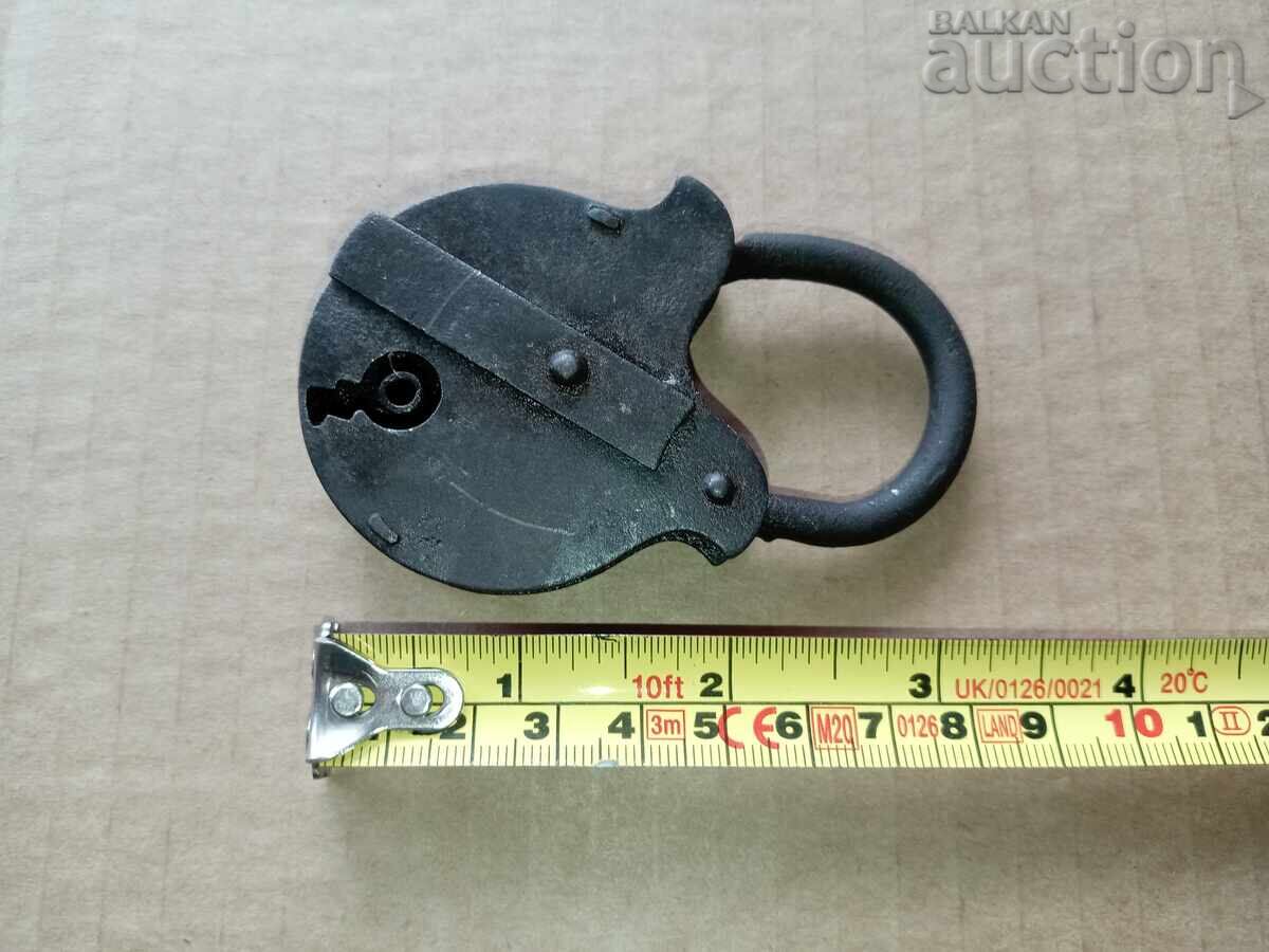 antique padlock - 5