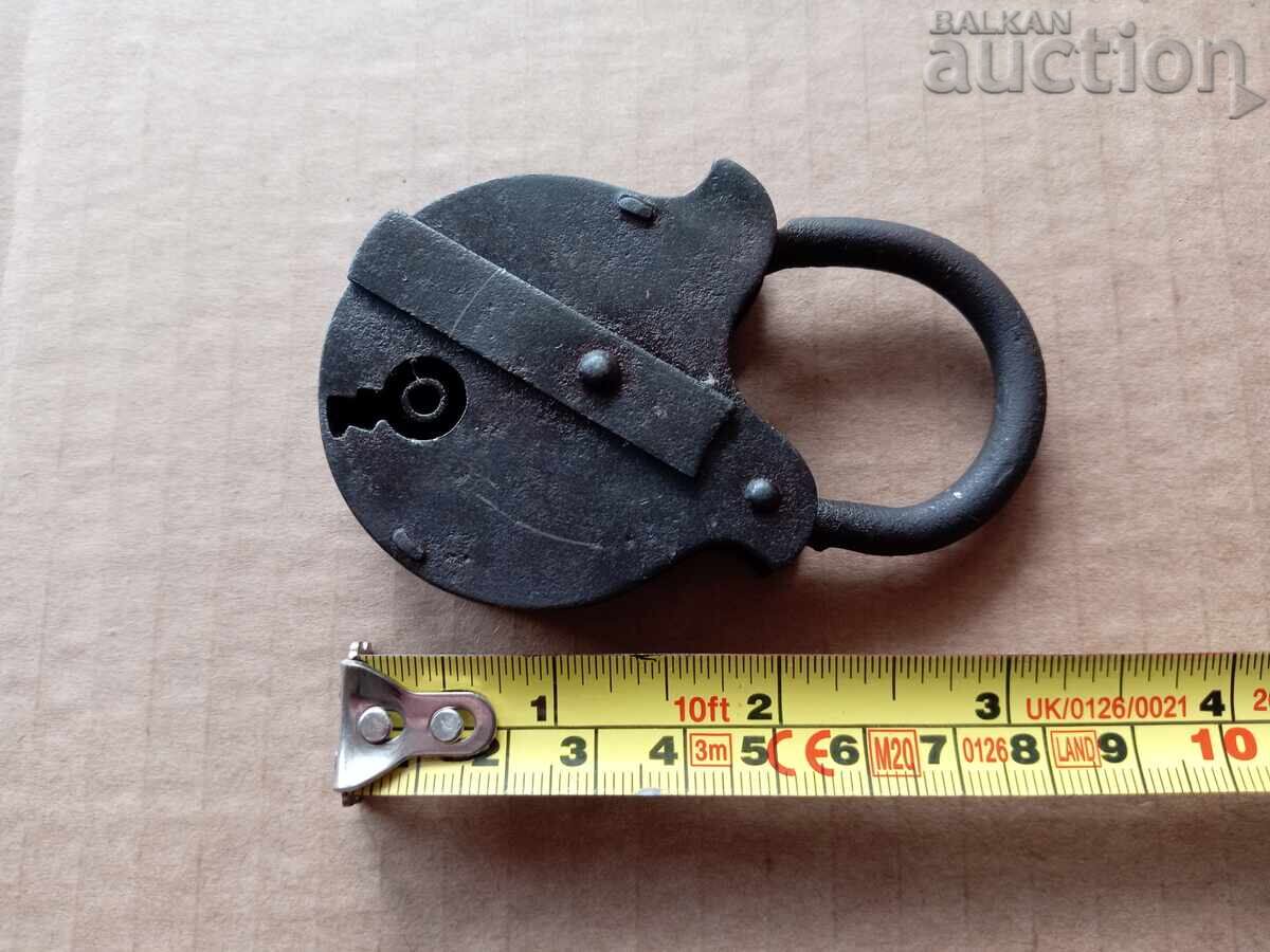 antique padlock - 6
