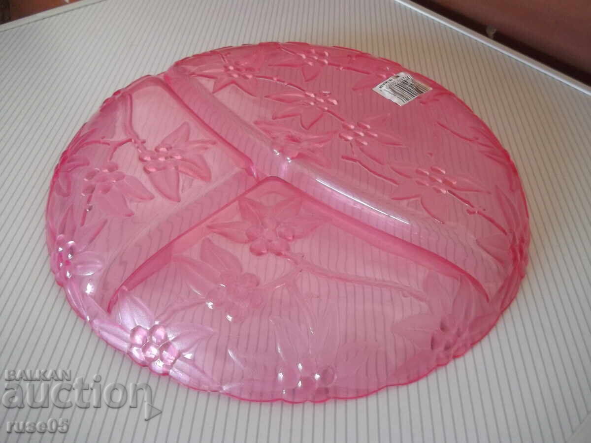 Tray for nuts and other things made of artificial material, new with price 3.00 BGN | € 1.53 Tray for nuts and other things made of artificial material, new with price 3.00 BGN | € 1.53