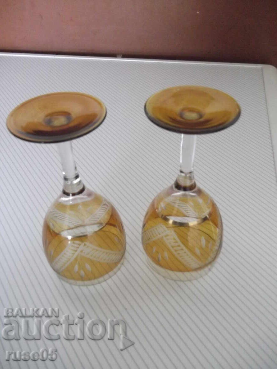 Delivery of Lot of 2 glasses for alcoholic beverages - 1 Delivery of Lot of 2 glasses for alcoholic beverages - 1