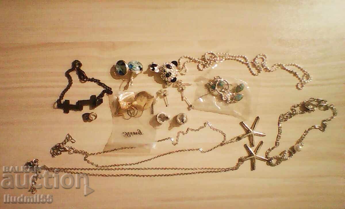 LOT OF NECKLACES BRACELETS EARRINGS