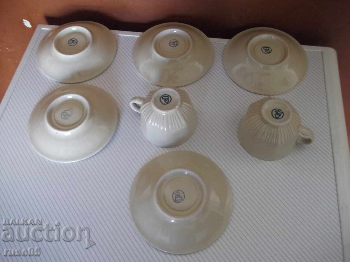 Lot of 2 pcs. cups and 5 pcs. porcelain coffee saucers - 6 Lot of 2 pcs. cups and 5 pcs. porcelain coffee saucers - 6