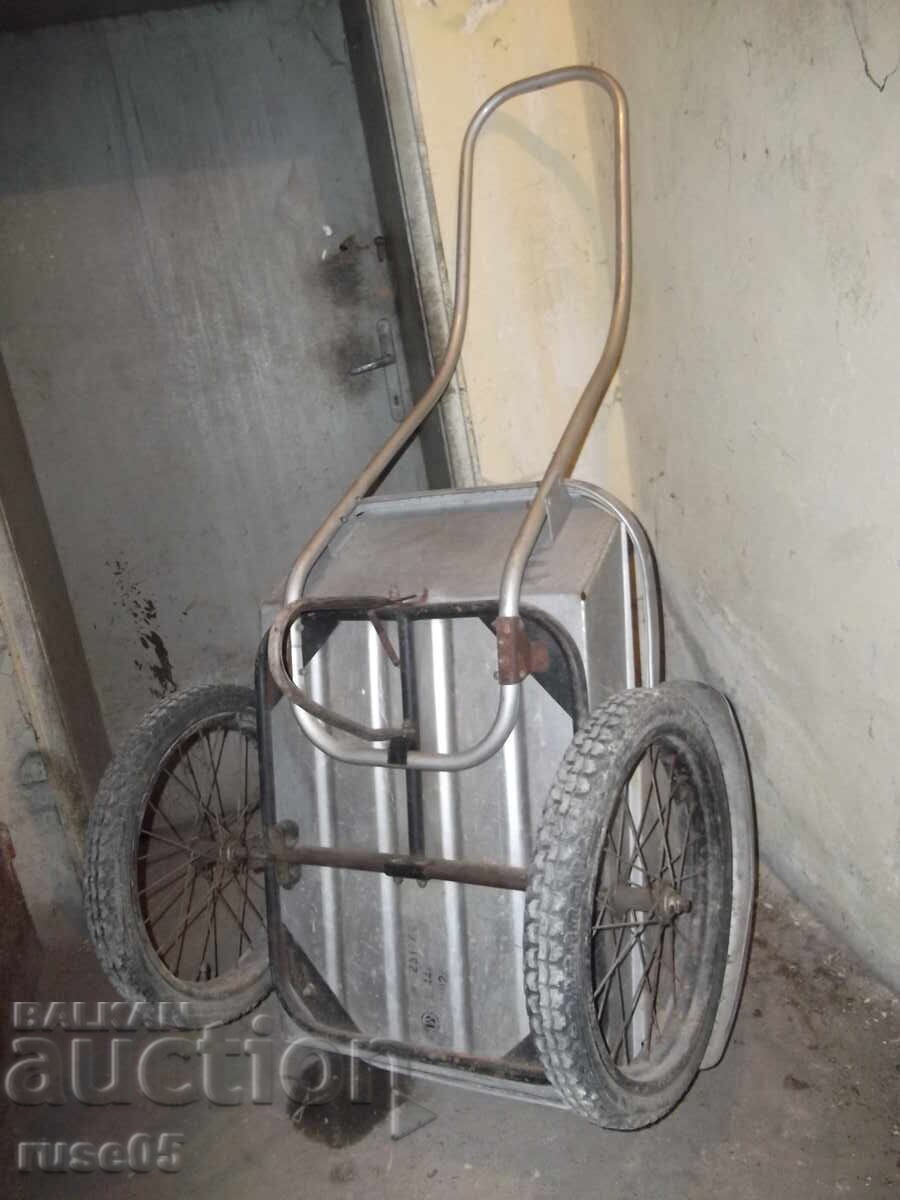 Παράδοση Χειροκίνητο τρόλεϊ αλουμινίου Παράδοση Χειροκίνητο τρόλεϊ αλουμινίου