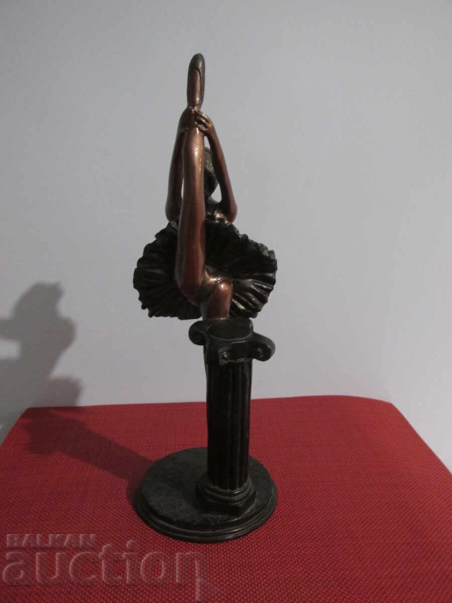 Auction Ballerina Auction Ballerina