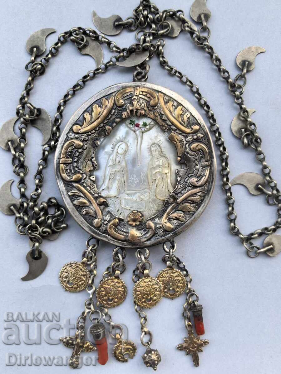 Auction Silver Renaissance jewelry. Panagia. Kuna. Mother of Pearl. Religion Auction Silver Renaissance jewelry. Panagia. Kuna. Mother of Pearl. Religion