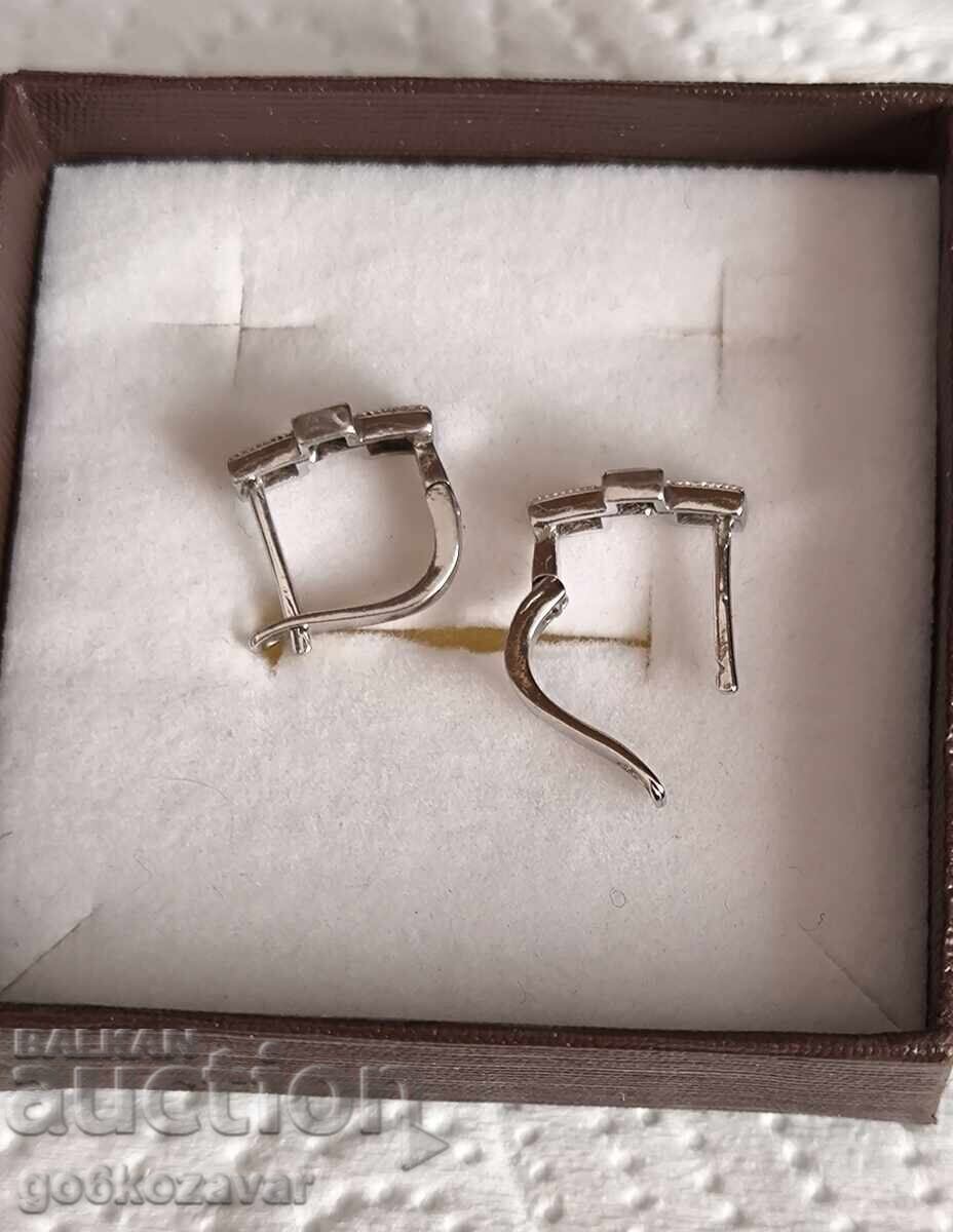 Ασημένια σκουλαρίκια 0,925 Γυναικεία. με τιμή 20.00 BGN | € 10.23 Ασημένια σκουλαρίκια 0,925 Γυναικεία. με τιμή 20.00 BGN | € 10.23