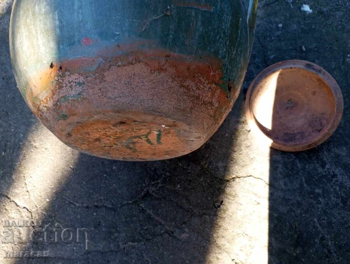 Delivery of Old ceramic jar with lid Delivery of Old ceramic jar with lid