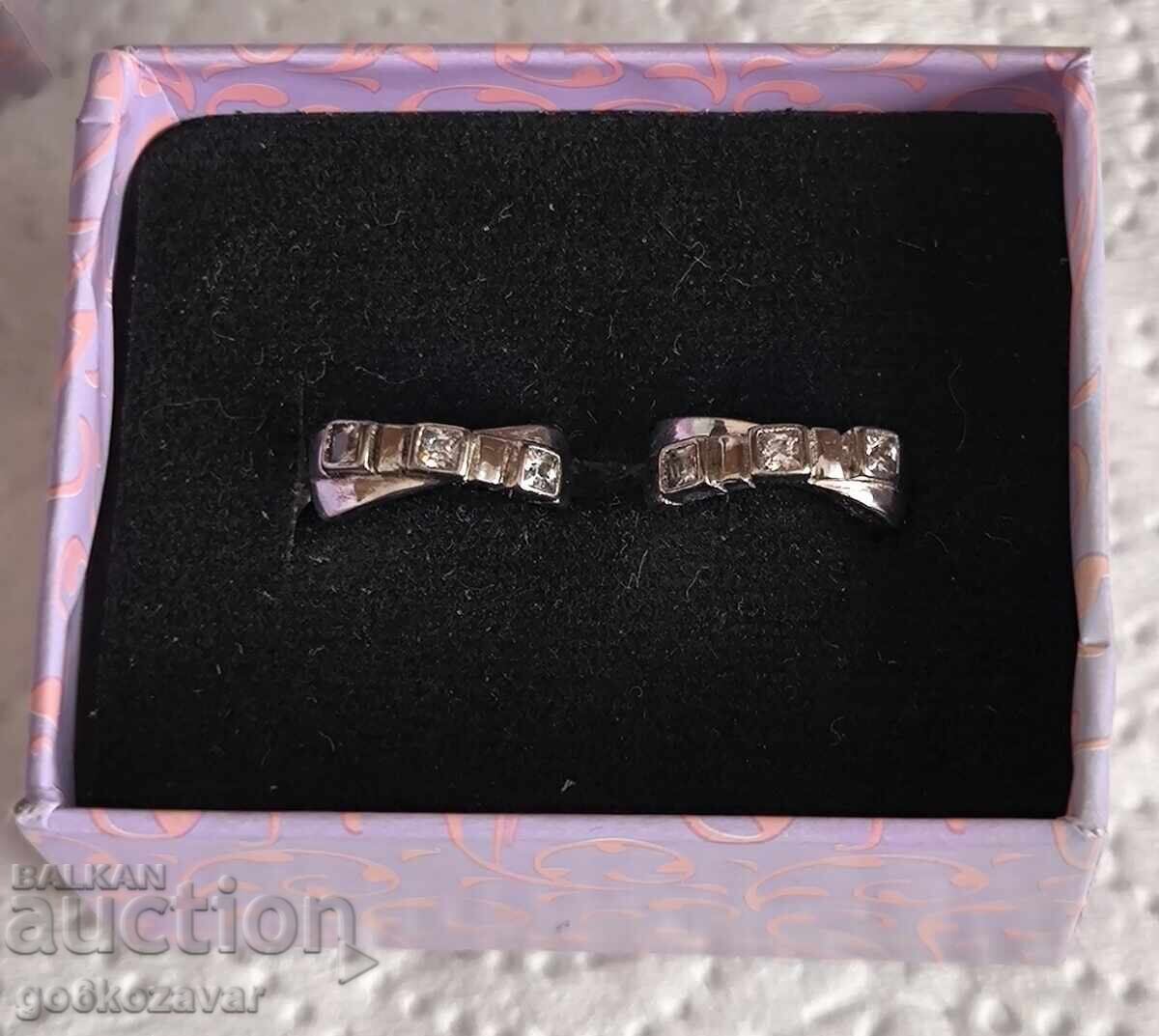 Ασημένια σκουλαρίκια 0,925 Γυναικεία. Ασημένια σκουλαρίκια 0,925 Γυναικεία.