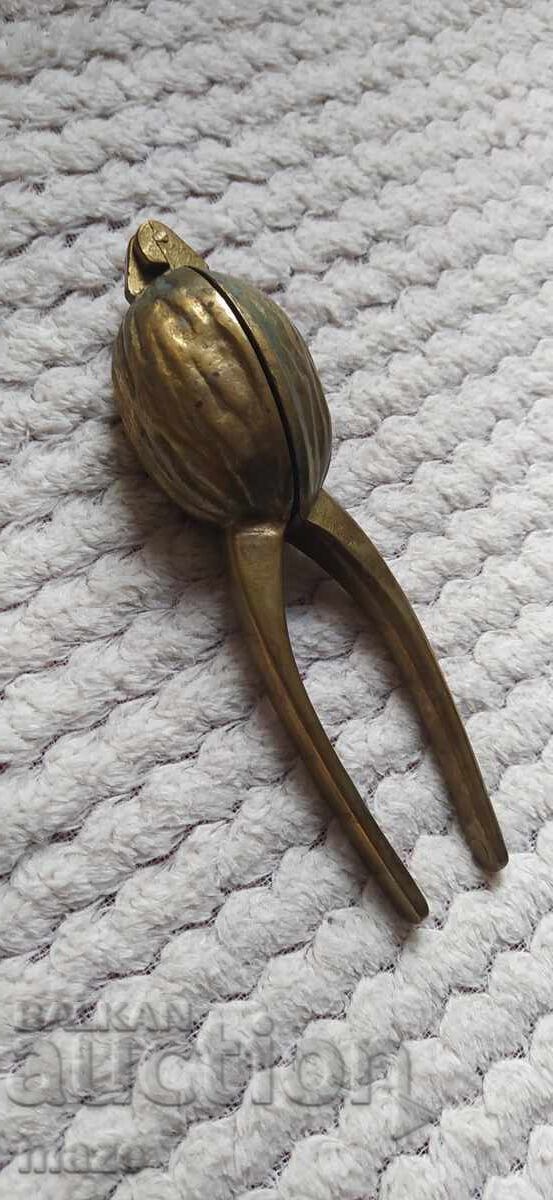 Auction MACHINE FOR...??? Auction MACHINE FOR...???