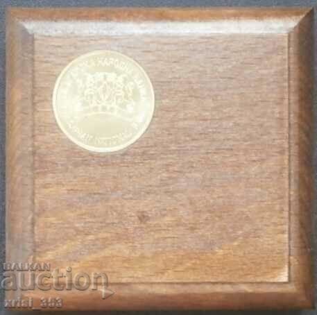 Coin box with BNB logo