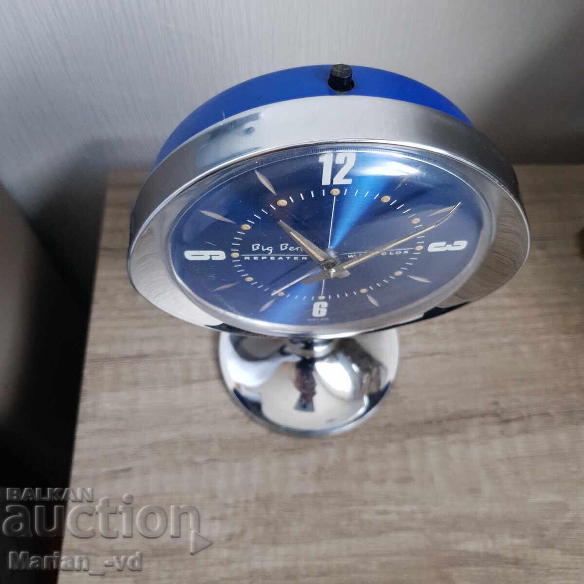 Delivery of Space Age Tulip Clock, 1960 Delivery of Space Age Tulip Clock, 1960