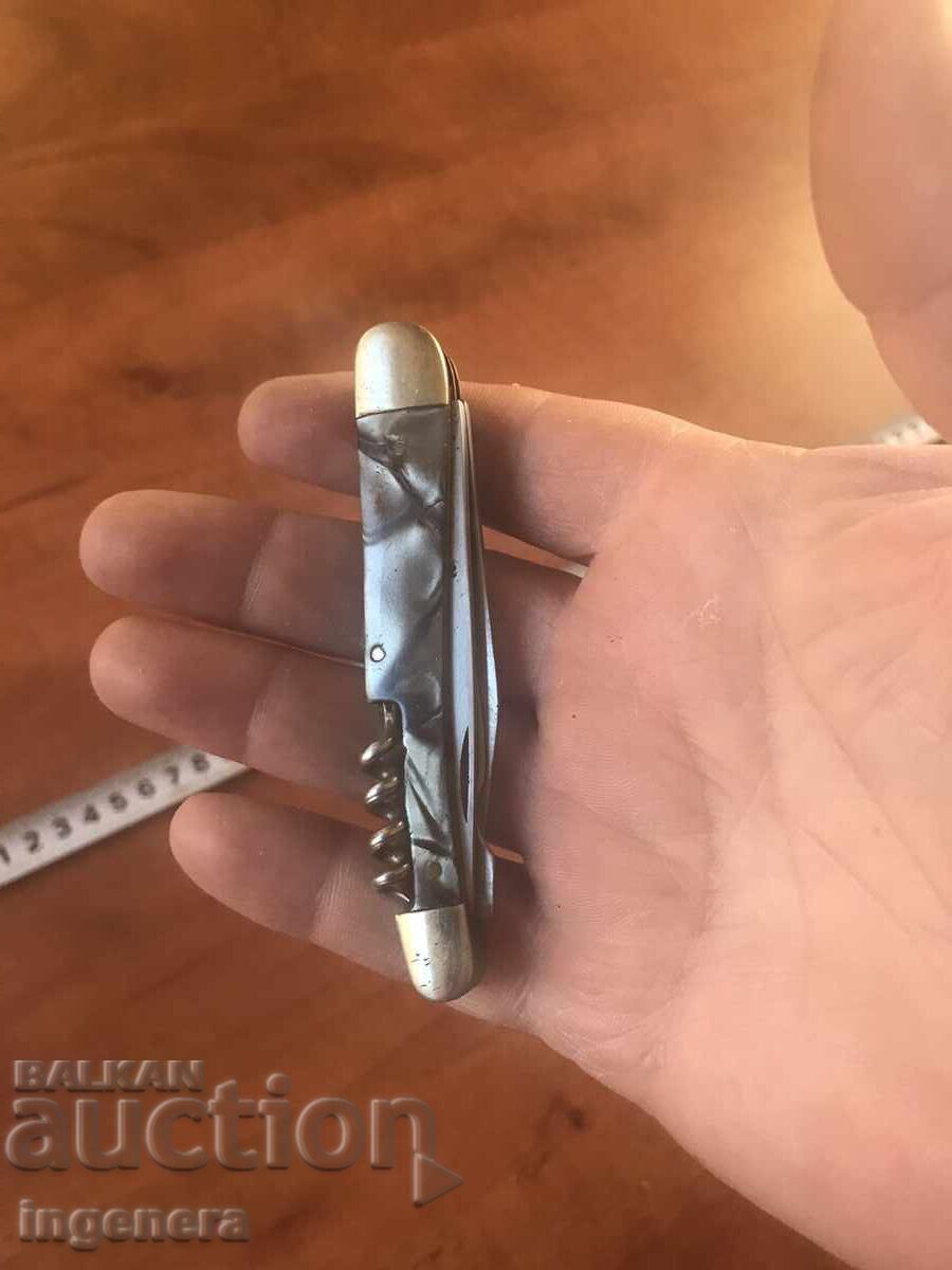 FOLDING KNIFE, OLD BLADE, WOODEN HANDLE - 6 FOLDING KNIFE, OLD BLADE, WOODEN HANDLE - 6