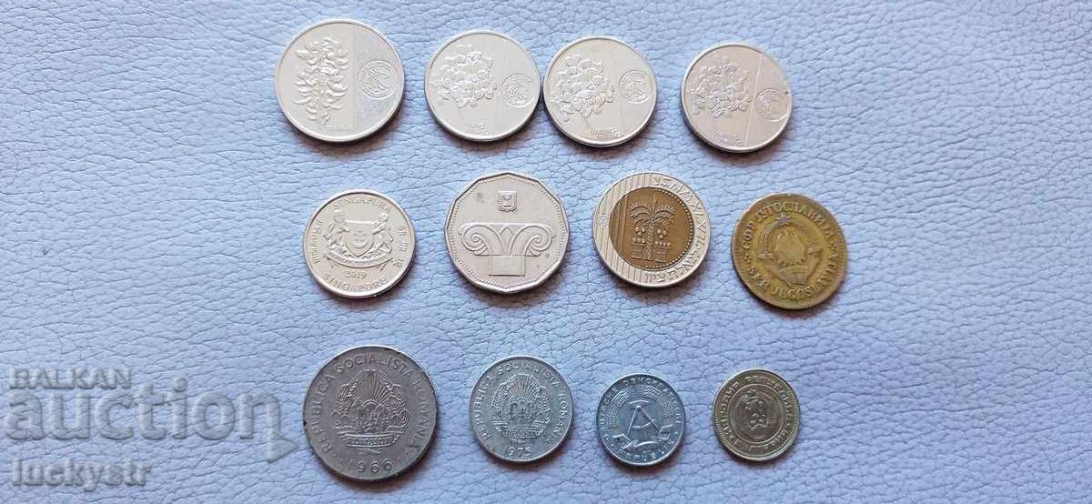 Delivery of Lot - 12 coins