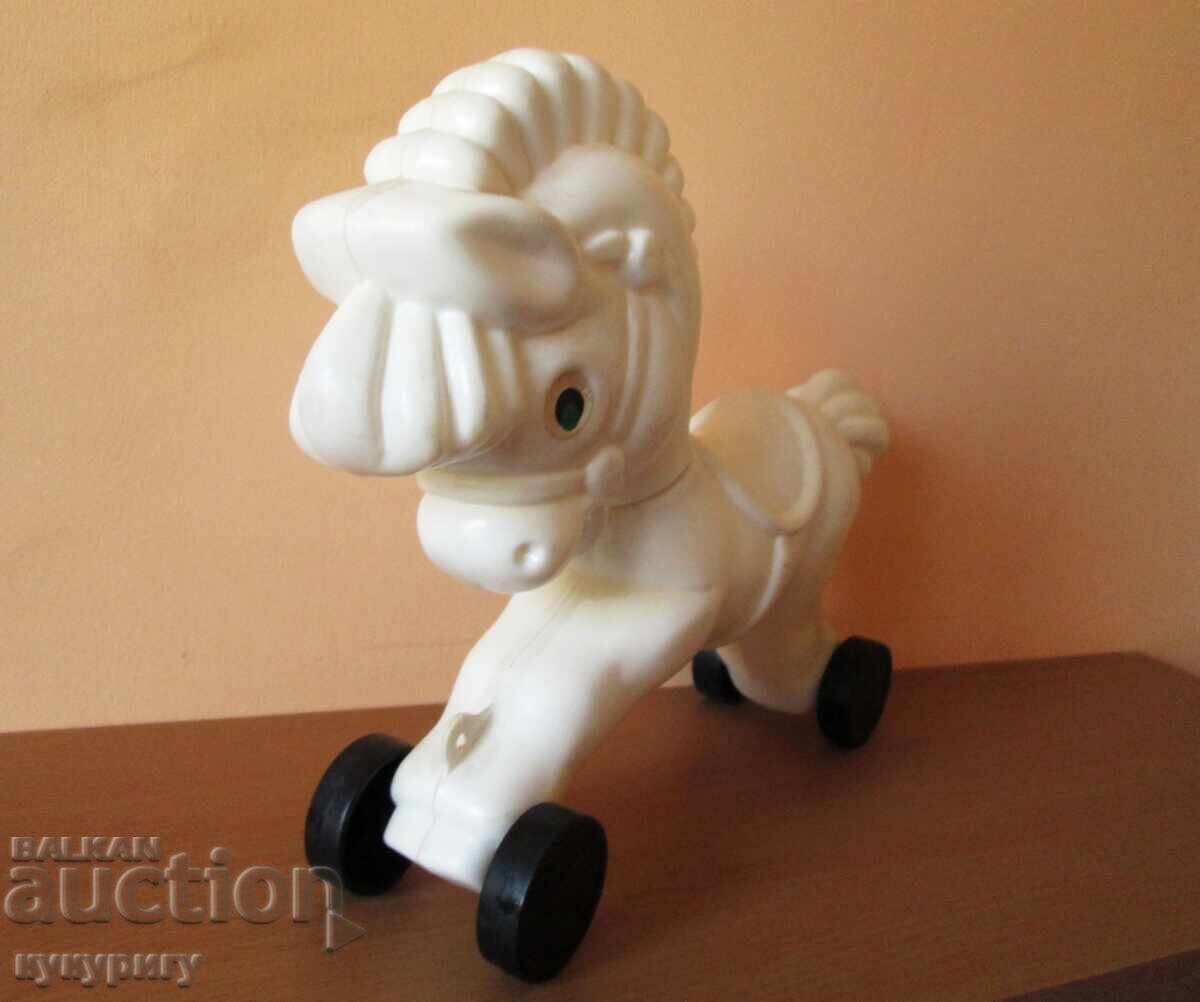Old Soc children's toy pull-along horse on wheels - 6 Old Soc children's toy pull-along horse on wheels - 6
