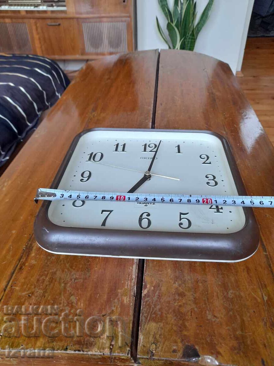 Old Seiko Quartz wall clock with price 22.00 BGN | € 11.25 Old Seiko Quartz wall clock with price 22.00 BGN | € 11.25