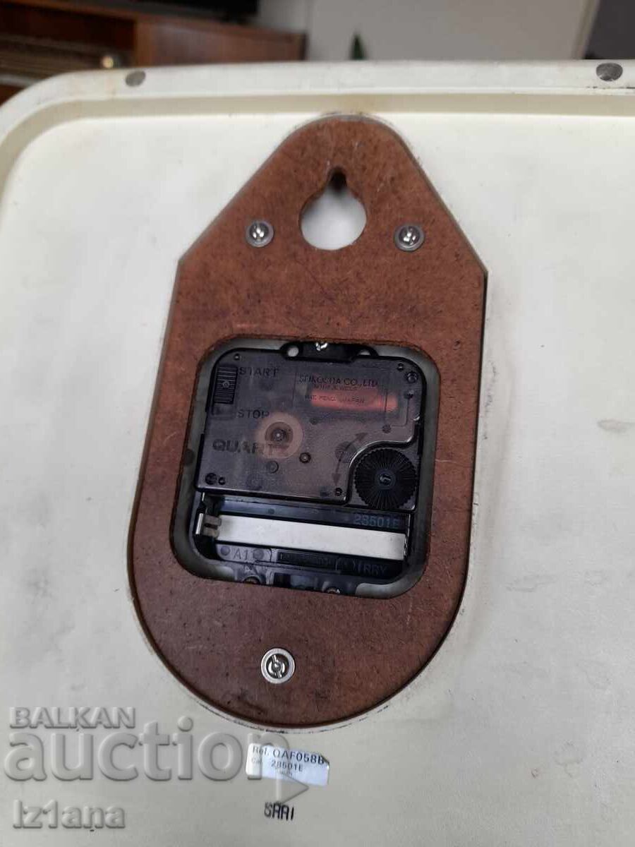 Old Seiko Quartz wall clock - 6 Old Seiko Quartz wall clock - 6